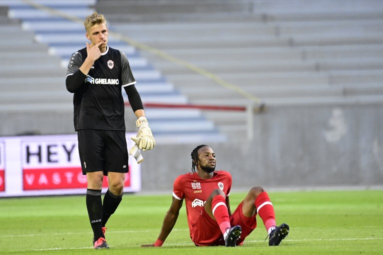 Ook bekerwinnaar Antwerp kent valse start: Moeskroen graait puntje mee op Bosuil