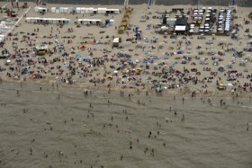 Blankenberge neemt drastische maatregelen na zware vechtpartij op strand: stad gaat zondag op slot voor dagjestoeristen