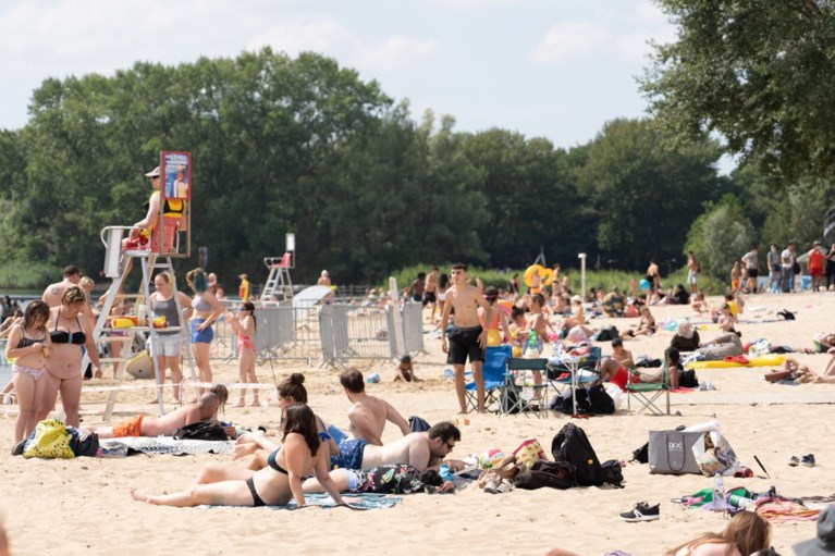 Groep Brusselse jongeren weggestuurd uit Gent-Sint-Pieters, rustig op de Blaarmeersen