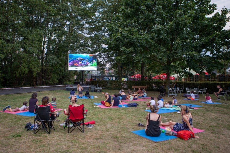 Finding Nemo op groot scherm of concertje in het park: zo komen Gentenaars hittegolf door