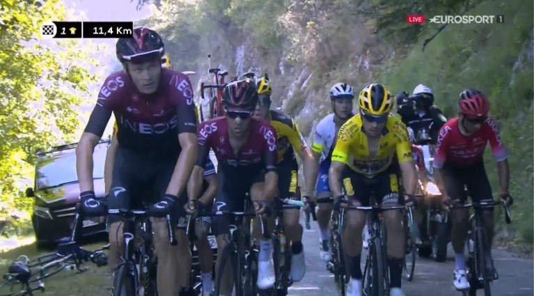 Froome maakt indruk als helper, maar Bernal moet het (opnieuw) afleggen tegen Roglic in loodzware bergrit in de Tour de l’Ain