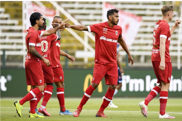Ook bekerwinnaar Antwerp kent valse start: Moeskroen graait puntje mee op Bosuil
