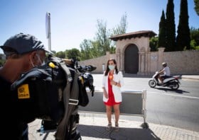 Spaanse koning start vakantie op Mallorca, terwijl ‘gevluchte’ vader ter beschikking van het gerecht blijft