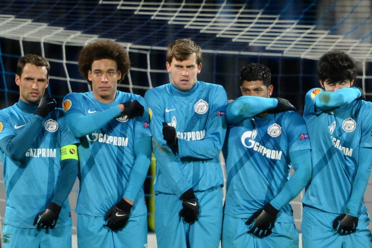 Scheidsrechter “vreest voor carrière” nadat ex-ploegmaat van Axel Witsel hem het ziekenhuis in slaat: “Diep geschokt”