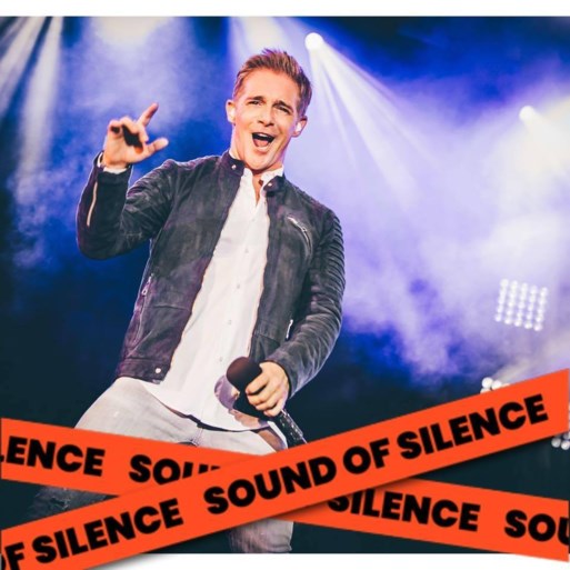 Waarom op sociale media zoveel oranje kruisen met ‘Sound of silence’ te zien zijn