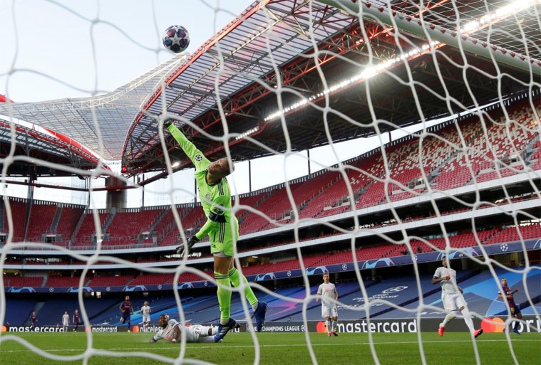 TWEE-ACHT: Bayern Munchen veegt de vloer aan met Barcelona, geen enkele Spaanse ploeg in halve finale Champions League