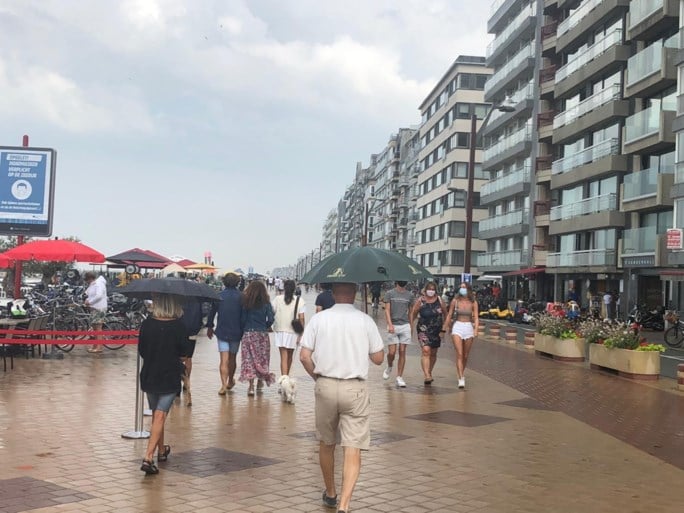 Na de rellen, de rust: muisstil ‘topweekend’ aan de kust, waar “handelaars de dupe zijn”