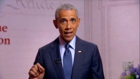 Barack Obama haalt ongemeen hard uit naar Trump: “Presidentschap als realityshow om aandacht te krijgen”