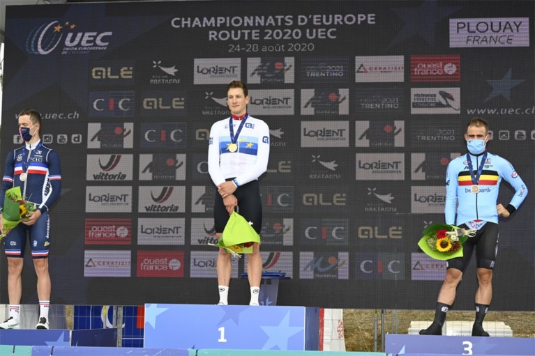 Victor Campenaerts snelt twee man voorbij maar moet tevreden zijn met brons, Stefan Küng wint EK tijdrijden