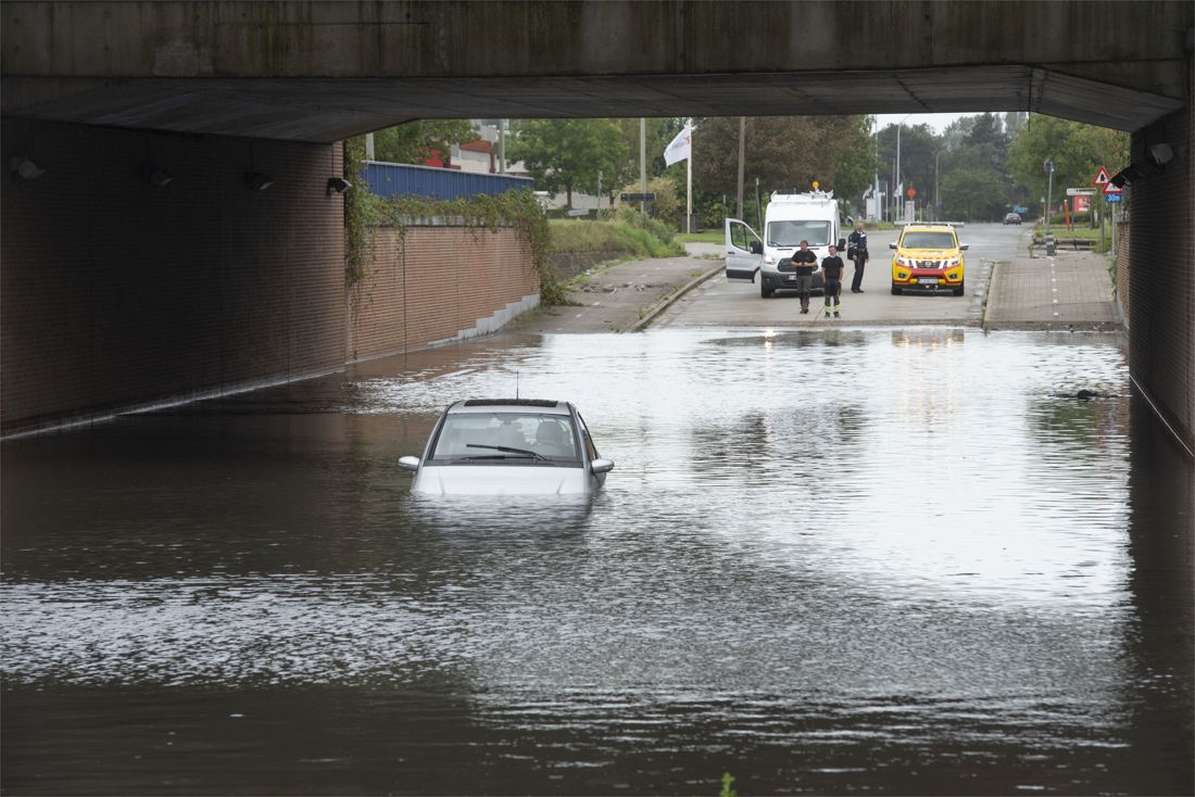 Brandweer Krijgt Meer Dan 200 Oproepen Voor Wateroverlast: B... (Brugge ...