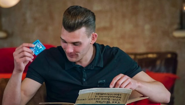 Tristan, de eerste homoboer in ‘Boer zkt. vrouw’, scoort meteen en krijgt 197 brieven