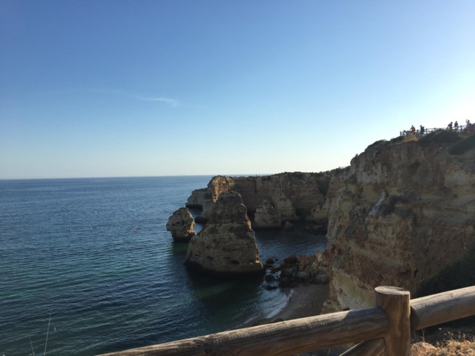 Dobberen naar andere eilanden en hartvormige rotsen: tips voor wie de Algarve wil verkennen