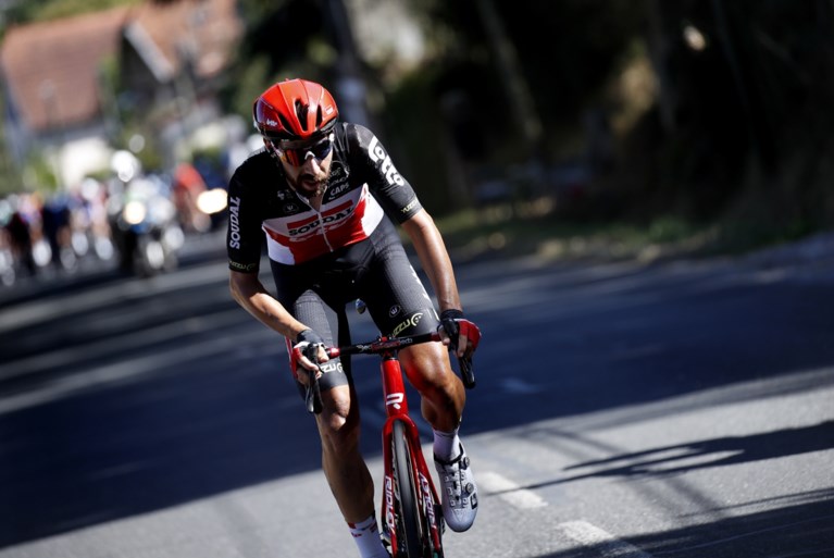 “Grote beer” Wout van Aert krijgt opnieuw veel lof, maar had tweede ritzege in de Tour niet gepland: “Ongelooflijk, wauw!”