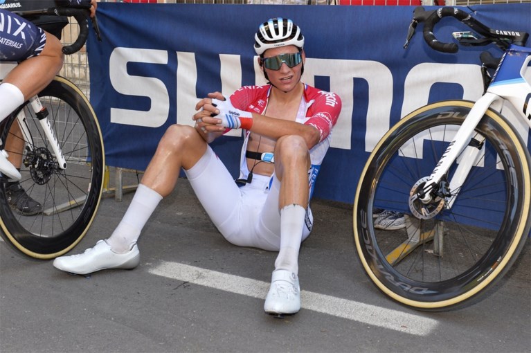 Supersterke Mathieu van der Poel wint zevende rit in Tirreno: “Ik kan weer agressief koersen”