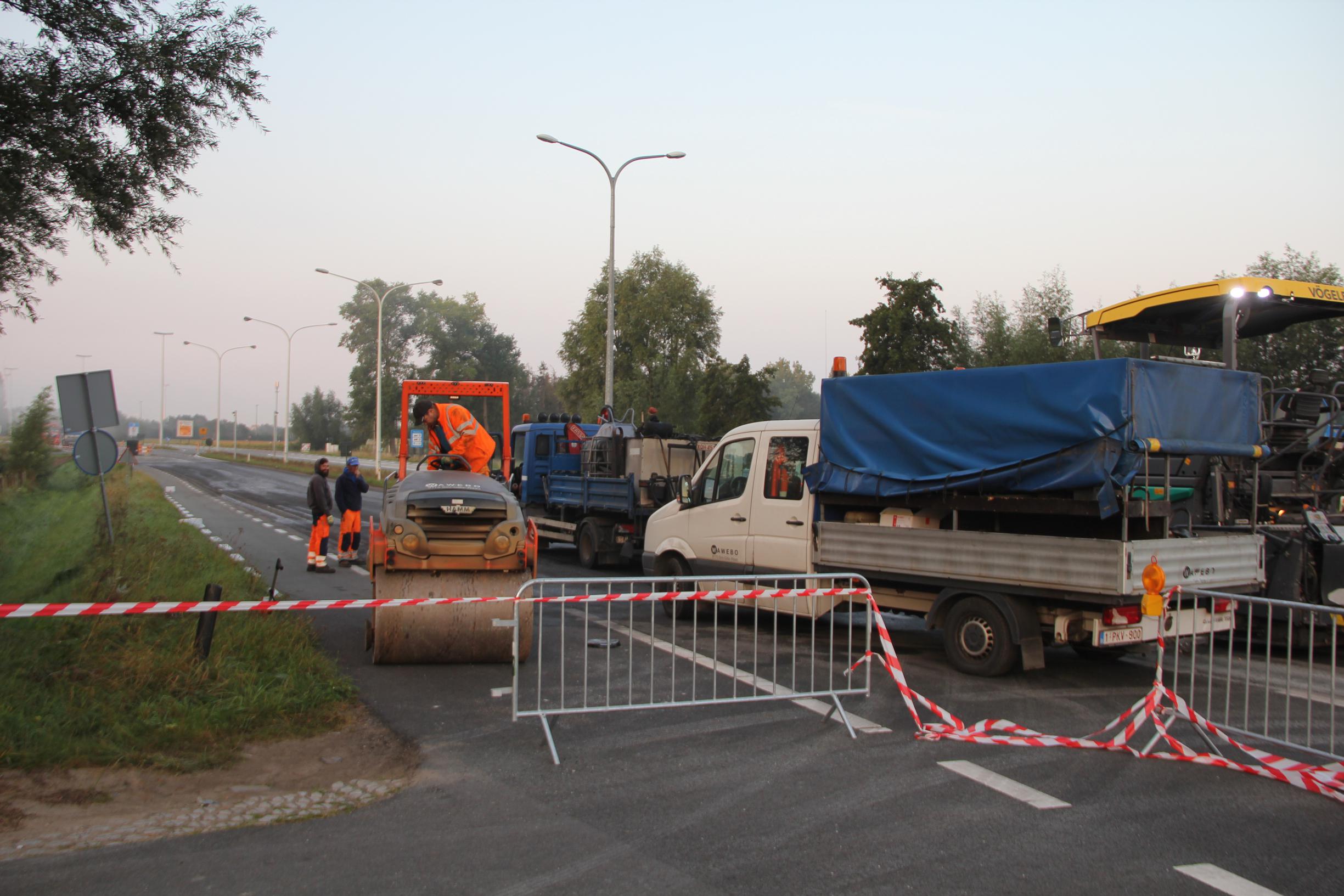 Tractaatweg opnieuw open na ladingverlies (Zelzate) | Het Nieuwsblad Mobile