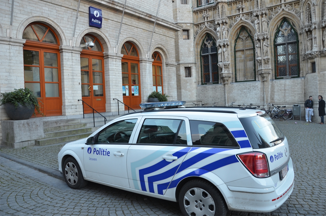 Twenties refuses to wear a mouth mask and gives cop a headstroke … (Leuven)