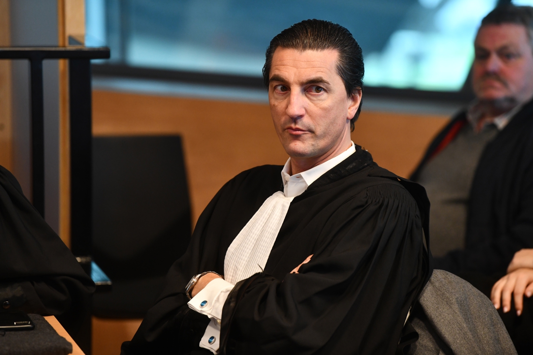 Top lawyer buys off trial: criminal lawyer Kris Luyckx would fa … (Antwerp)