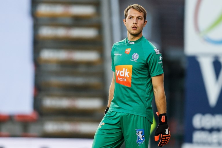 Pechvogel Yaremchuk mist penalty én open doelkans, Kums valt geblesseerd uit, maar Dorsch schenkt AA Gent eerste uitzege