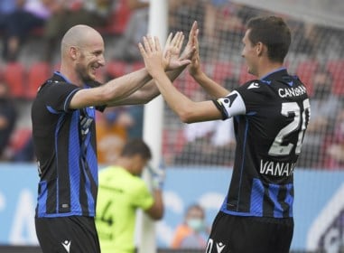 Club Brugge Schiet Dramatisch Zulte Waregem Helemaal Aan Fla Het Nieuwsblad Mobile