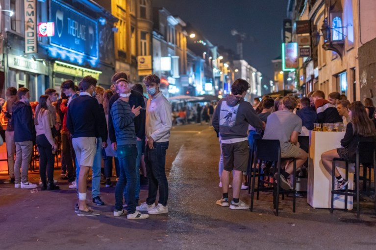 FOTO. Hoe ging het er eigenlijk aan toe in de Overpoort maandagavond?