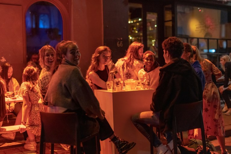 FOTO. Hoe ging het er eigenlijk aan toe in de Overpoort maandagavond?