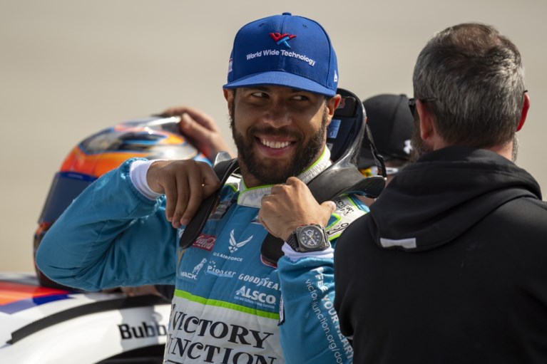 Michael Jordan stort zich in de autosport en kiest symbolische coureur voor zijn team