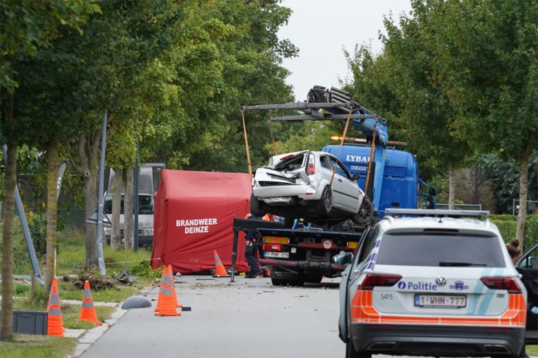 25-jarige West-Vlaamse overleden nadat auto tegen verlichtingspaal botst in Gent