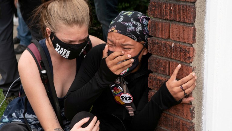 Agenten niet vervolgd voor dood Breonna Taylor, twee politiemannen neergeschoten tijdens protest