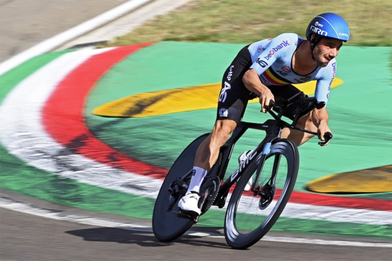 Wout van Aert “kon niet beter” op WK tijdrijden, Victor Campenaerts startte met vertraging: “Ze hielden me gewoon vast”