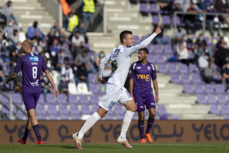 Beerschot komt op dubbele achterstand tegen Waasland-Beveren, maar wint in extremis nog dankzij invallers