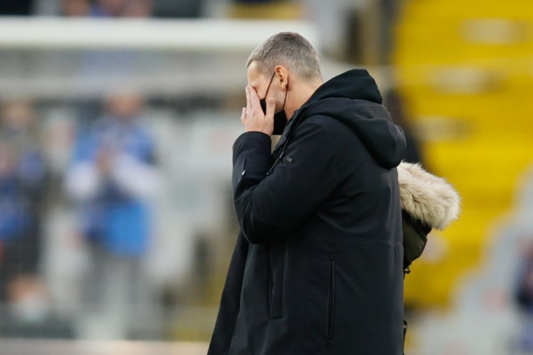 Cercle-keeper Miguel Van Damme krijgt staande ovatie van publiek Club Brugge na leukemie-diagnose
