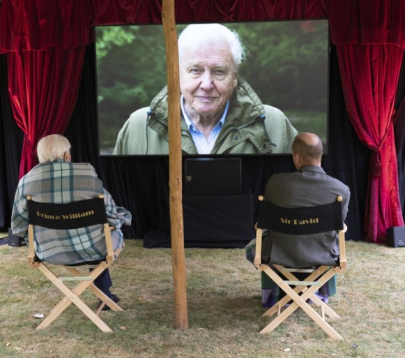 Prins George krijgt grote verrassing van zijn grote held David Attenborough 