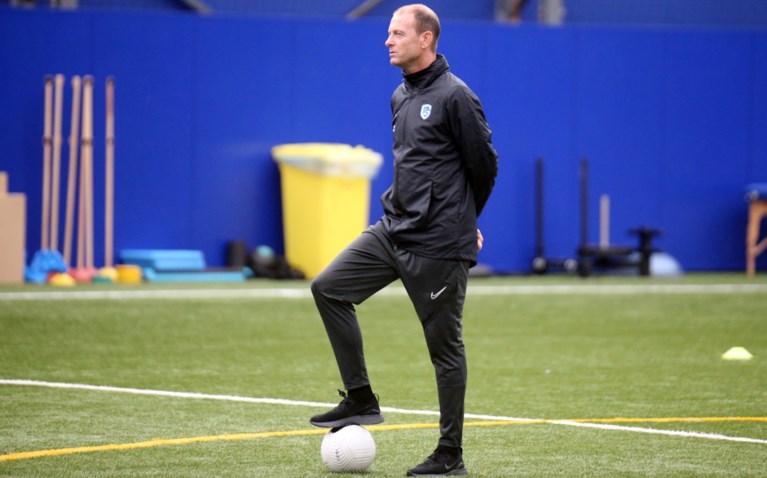 Jess Thorup “hongerig om zich te tonen” als nieuwe RC Genk-coach: “Gent is een afgesloten hoofdstuk”