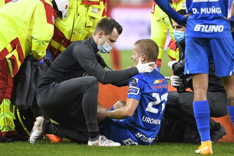 VAR eist ook in Genk hoofdrol op: rode kaart en late Oostendse tegengoal zorgen voor valse start voor Jess Thorup bij KRC Genk