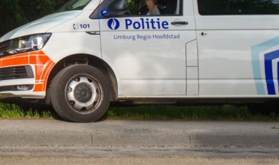 16 Foutgeparkeerde Voertuigen Getakeld Aan Zwembad Kapermole Hasselt Het Nieuwsblad Mobile