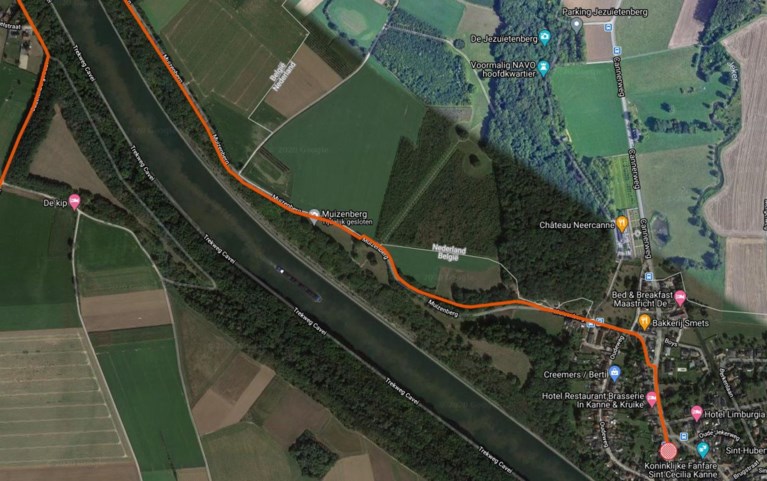 No more racing in the Netherlands? Then they drive in the BinckBank Tour just right past the border