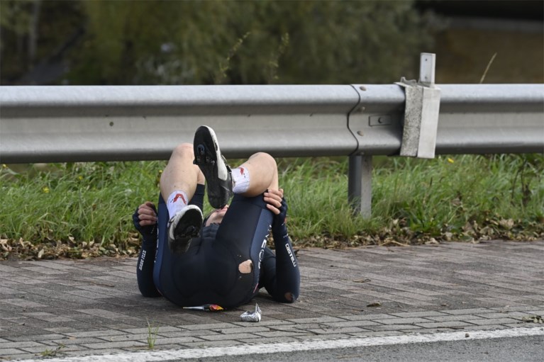 Niet op tv: stevige valpartijen in Gent-Wevelgem met onder meer Oliver Naesen in beeld