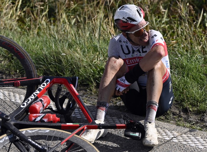 Niet op tv: stevige valpartijen in Gent-Wevelgem met onder meer Oliver Naesen in beeld