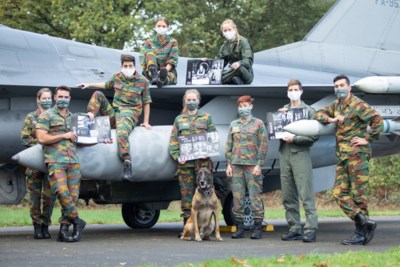 Militairen Van Vliegbasis In Kleine Brogel Poseren In Kalend Peer Het Nieuwsblad Mobile