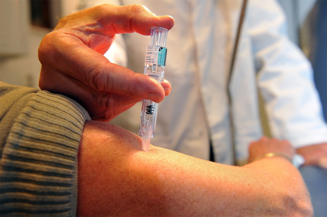 First batch of flu vaccines almost sold out: pharmacists …