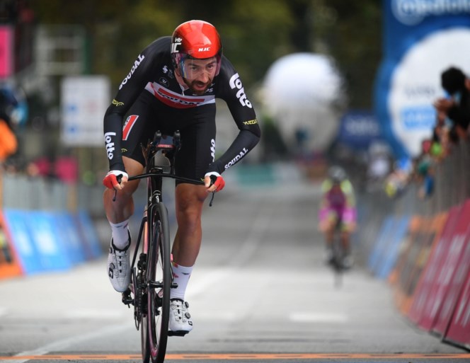 Filippo Ganna blaast iedereen weg in tweede tijdrit, João Almeida steviger in het roze