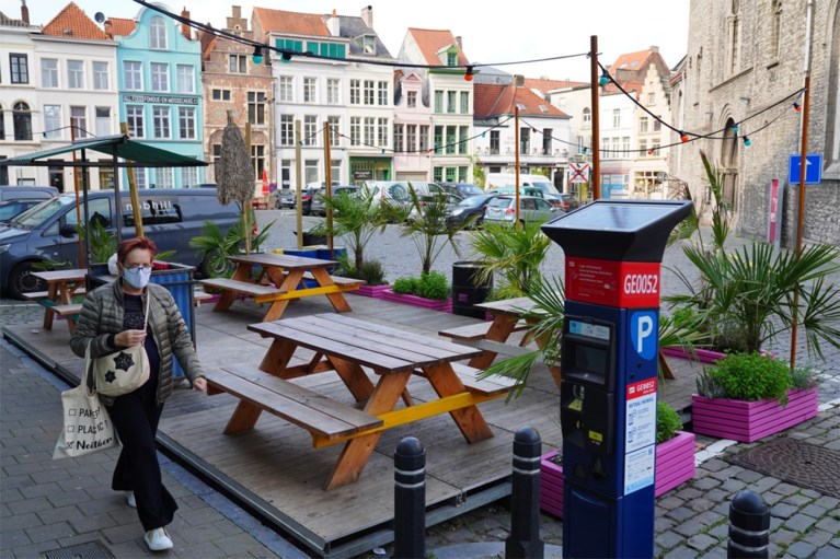 FOTO. Van een volle stad naar een gesloten stad op twee dagen