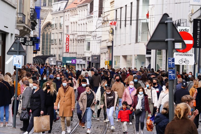 FOTO. Van een volle stad naar een gesloten stad op twee dagen