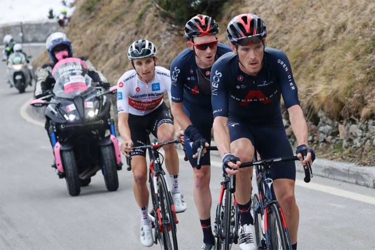 UITSLAG ETAPPE 18 GIRO. Dubbelslag voor Team Sunweb na spektakel op Stelvio: Kelderman pakt het roze, ploegmaat Hindley wint de rit