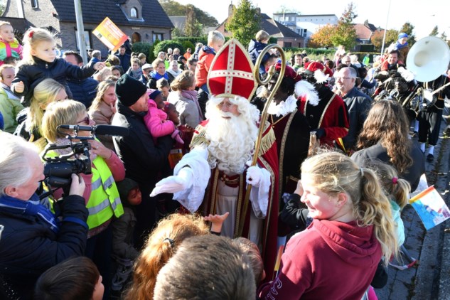 Ook Sinterklaas Respecteert Anderhalve Meter Afstand Shoppi Wijnegem Het Nieuwsblad Mobile