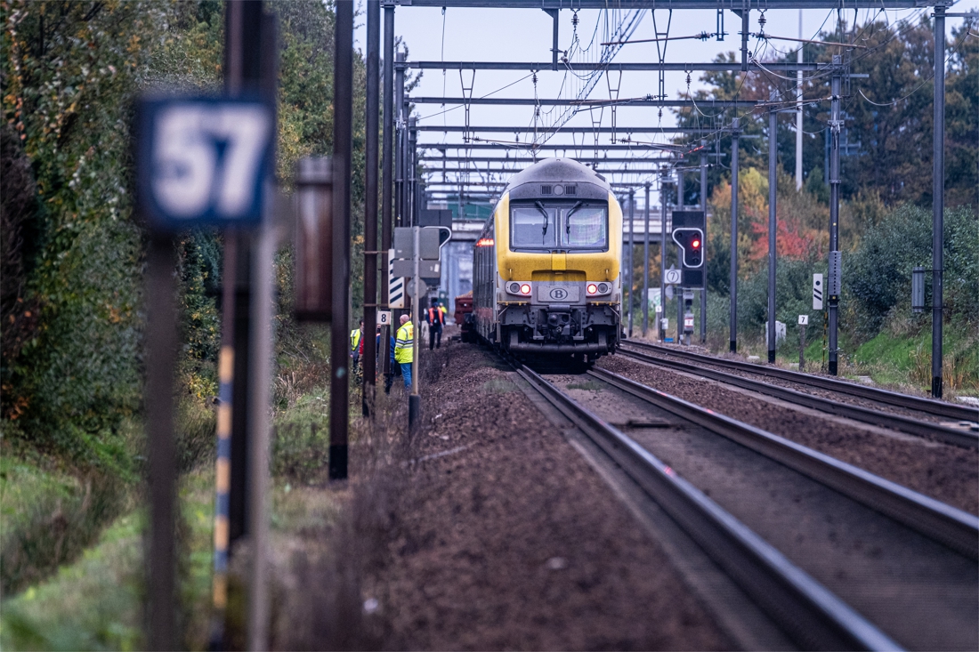 Collision between freight wagons and passenger train in Hassel …