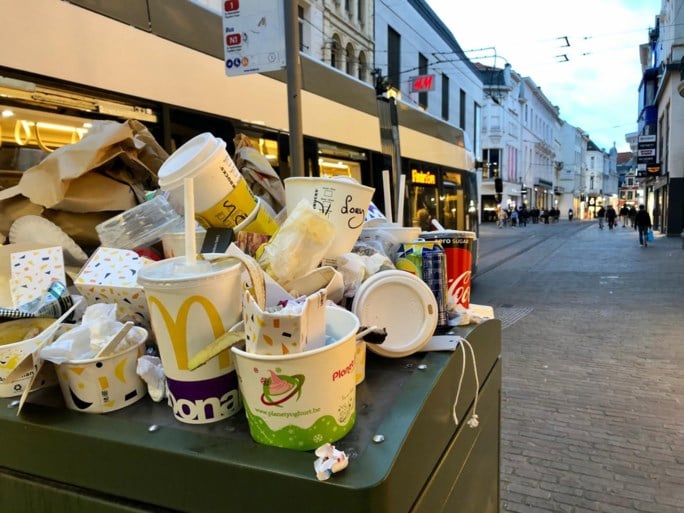 Smakeloze Gentse specialiteiten: de McAfval, McRommel en McStort
