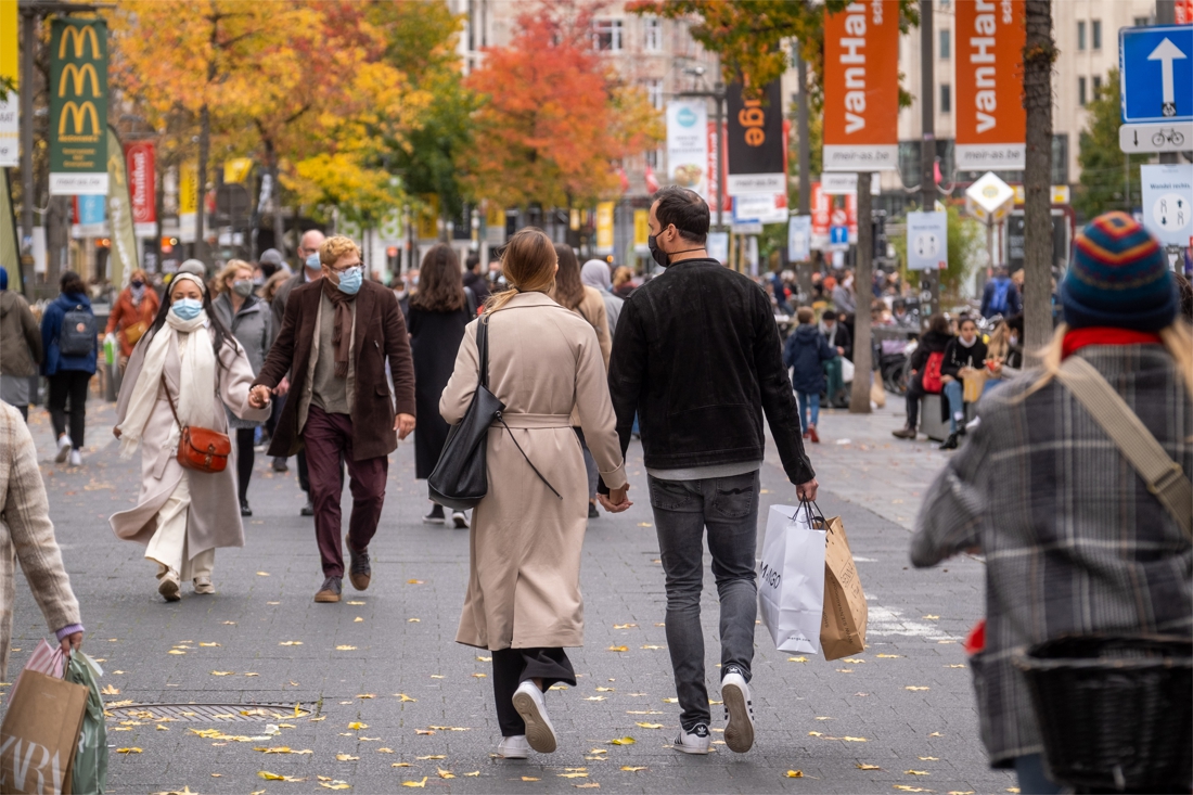 One entanglement after another, but we keep shopping: … (Antwerp)