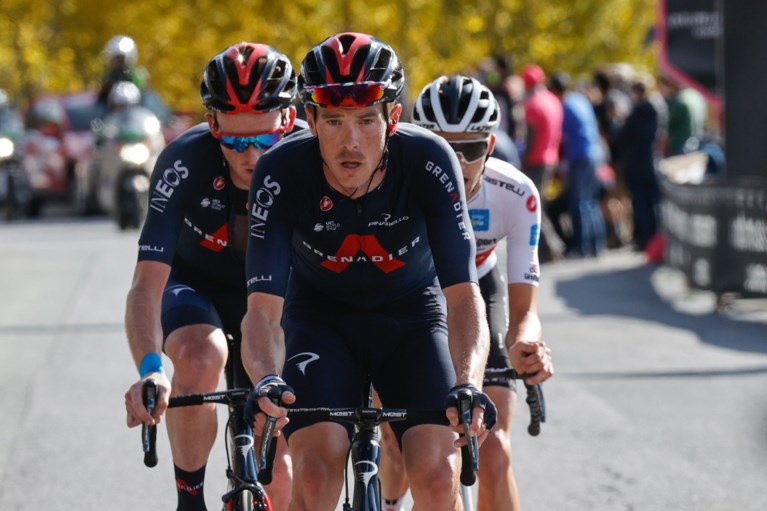 UITSLAG ETAPPE 20 GIRO. Onwaarschijnlijk slot dankzij sprint bergop: Geoghegan Hart en Hindley in gelijke tijd aan de start van beslissende tijdrit