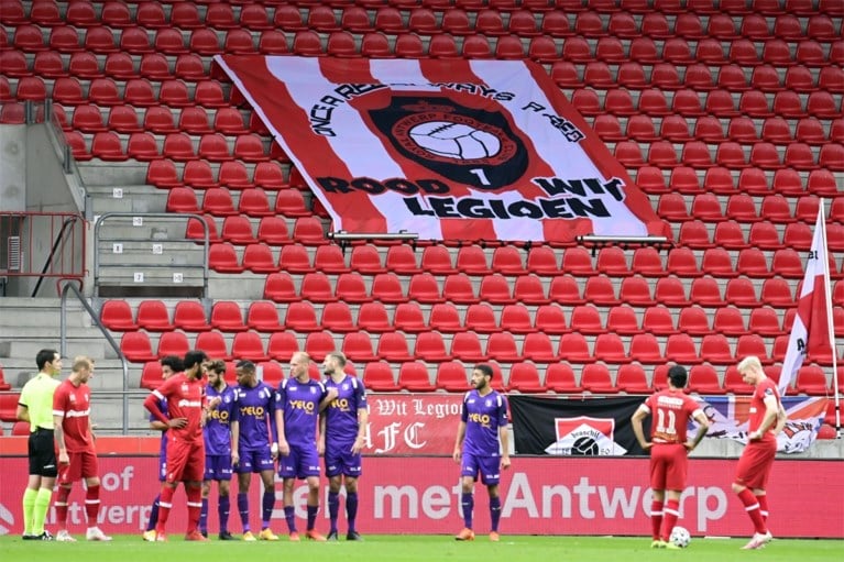 Antwerp is de Ploeg van ‘t Stad en meteen ook de nieuwe leider na zege in spannende derby tegen Beerschot